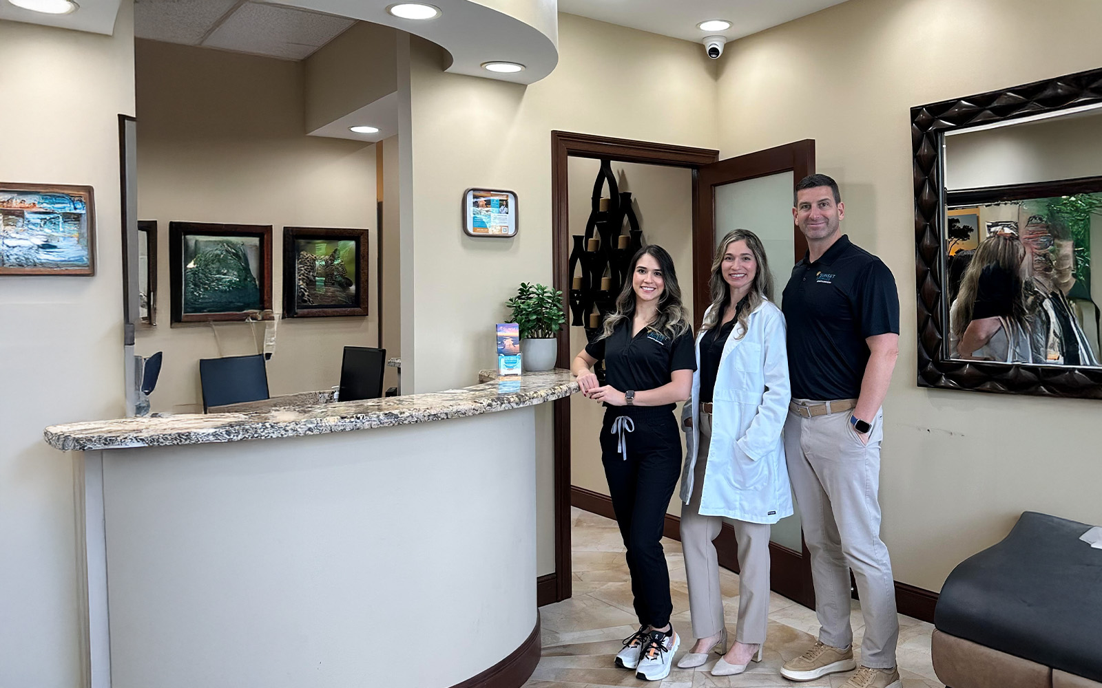 Sunset Smiles Cosmetic Dentistry | Veneers, All-on-6 reg  and All-on-4 reg 